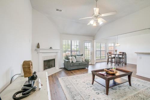 Southaven House | Large Backyard: Peaceful Home in Southaven!