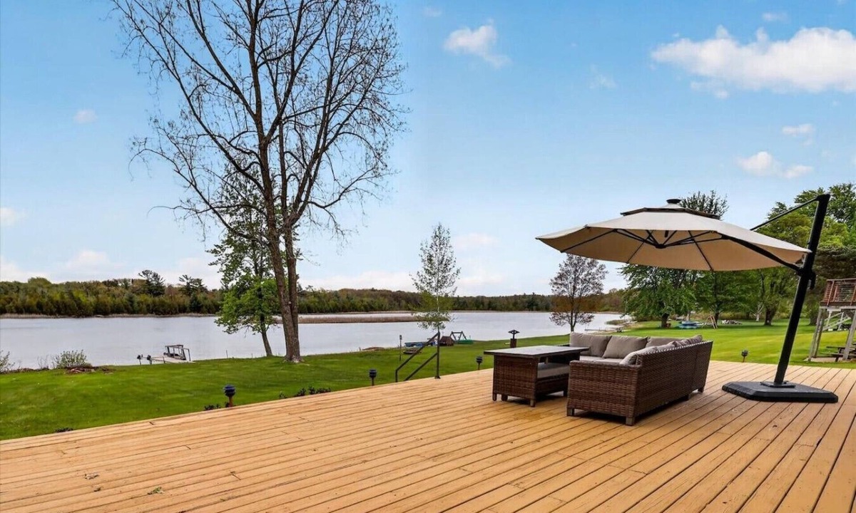 Smyrna House | Little Muskie at Maston Lake