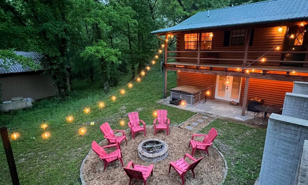 Cape Fair Cabin | Luxury Cabin @ Table Rock Lake - Private & Serene! Minutes from the Attractions!