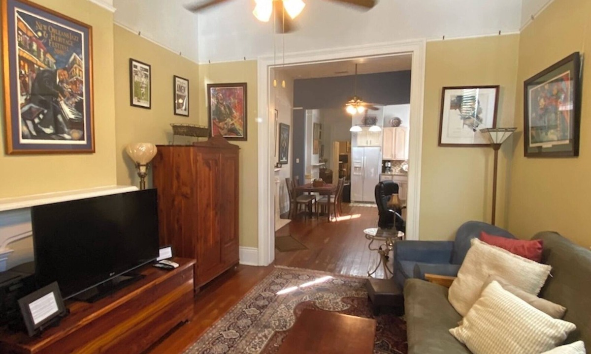 New Orleans House | Monthly Fully Furnished Rental in Safe Mid-City Location to Enjoy City Park