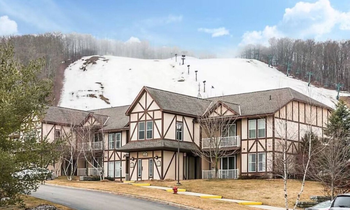 Boyne Falls Condo | Mountain Run at Boyne - 3 Bedroom/3 Bath Condo