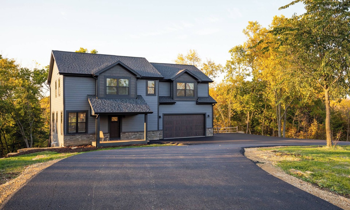 The Galena Territory House | New construction, Hot tub, Game room, Extra-large patio, Firepit, covered porch