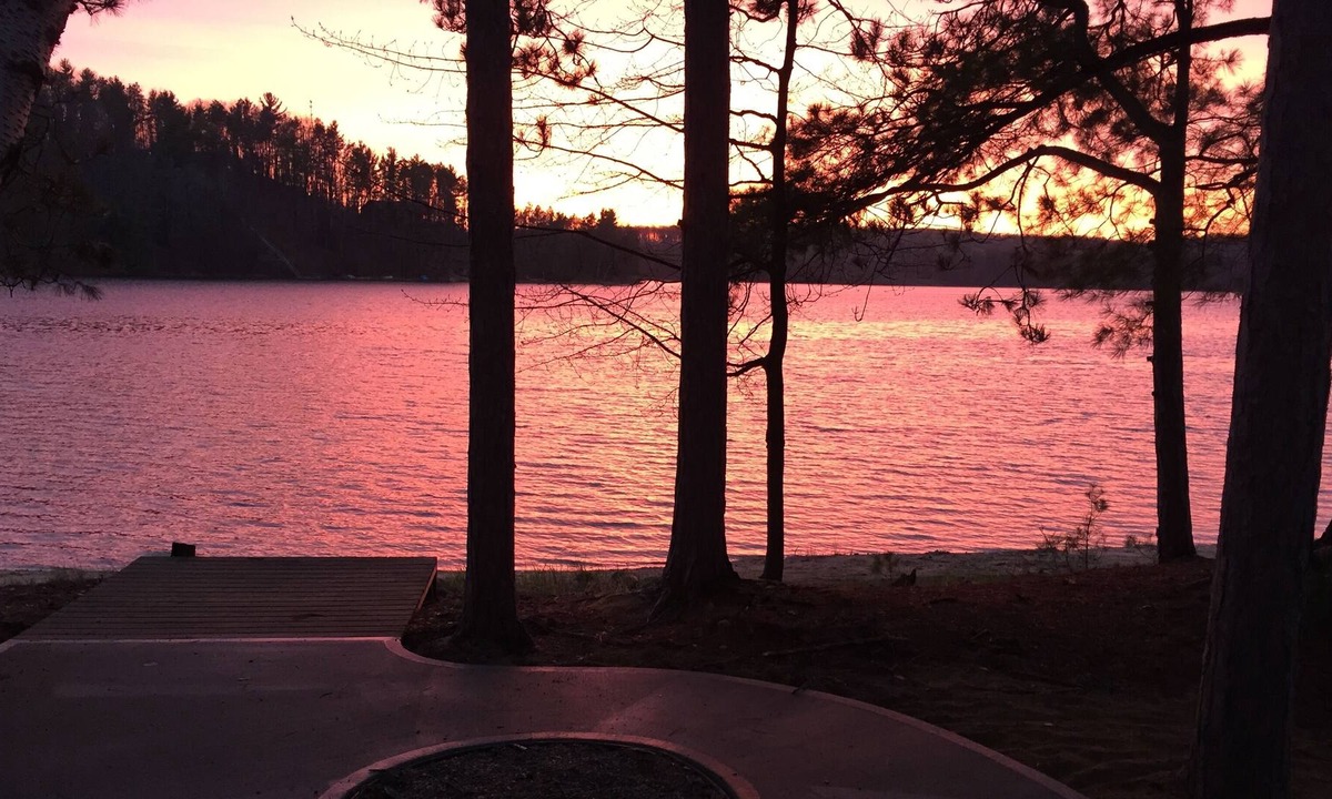 Mayfield Cabin | Newly Remodeled Luxury Lakefront Cabin w/ Sandy Beach, Kayak/SUP, Dock, Gameroom