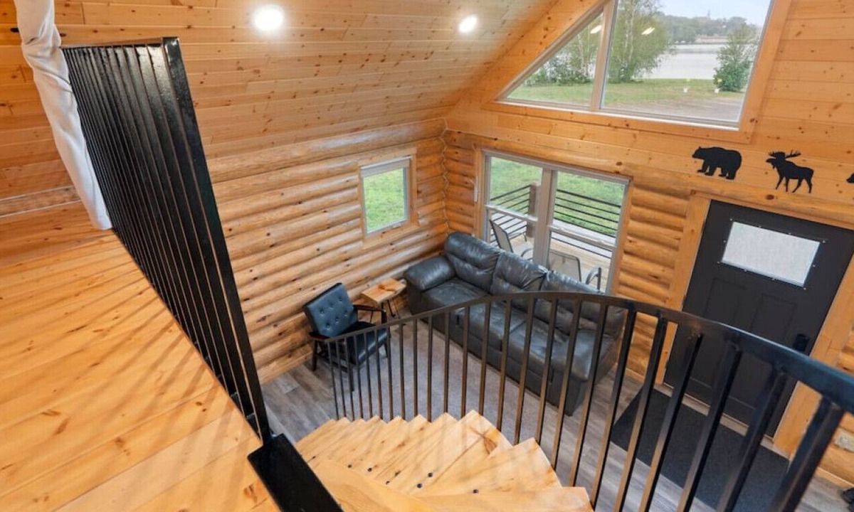 Houghton Cabin | Next to the snowmobile & recreation trails, on portage lake