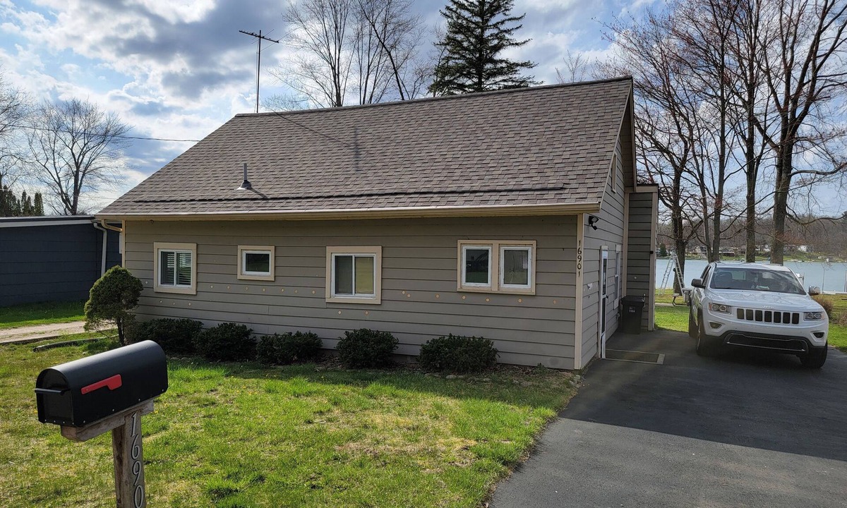 Smyrna Cottage | Nice cozy lake house, great yard.