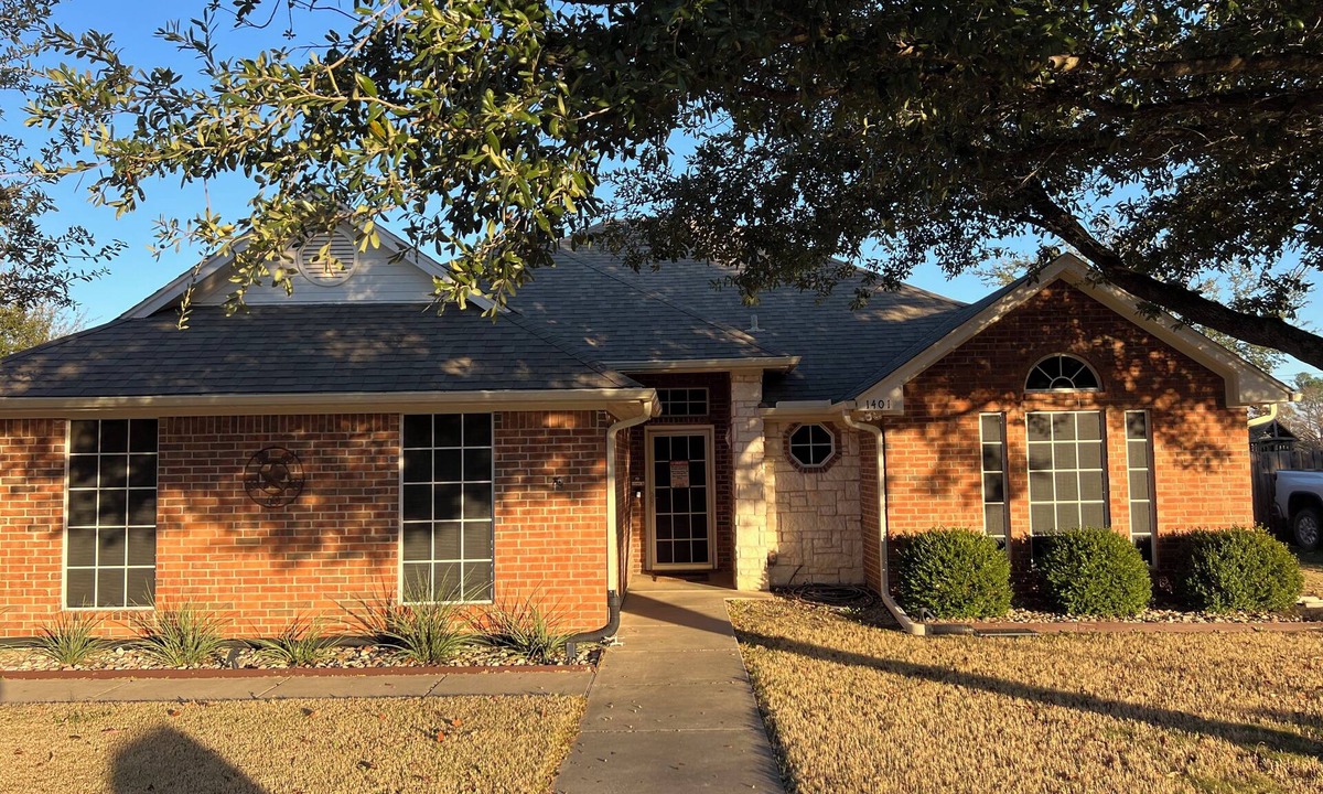 Pilot Point House | Pilot Point-Minutes to Ray Roberts Lake, 3-bedroom house in adorable Pilot Point