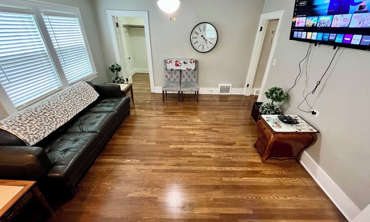 Grand Rapids Apartment | Private 1BR Apartment with AC & Free Parking in Grand Rapids