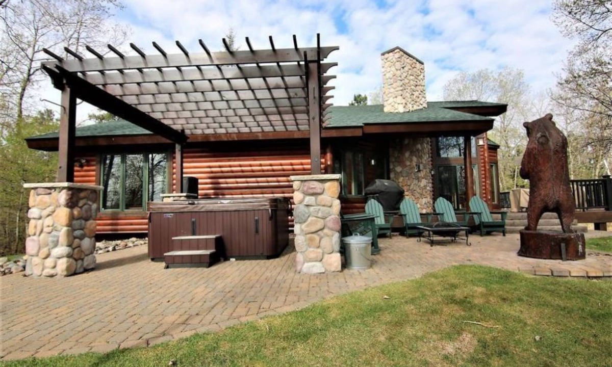 Lake Shore House | Private Cabin on the Gull Chain with Boat Slip