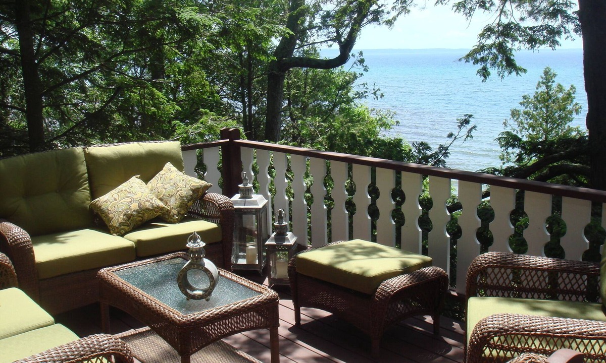 Harbor Springs House | Private Lake Michigan Beach Sunset Views Sleeps 8