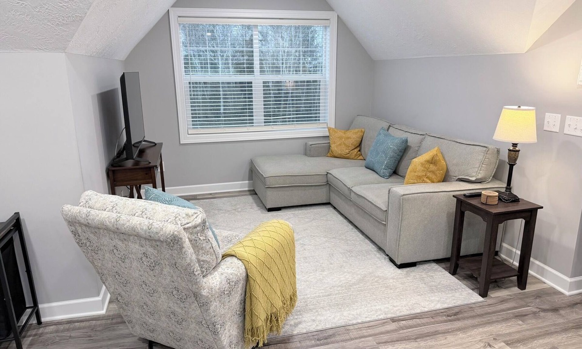St. Francis Apartment | Quiet Country Getaway ~ W/scenic Trails ~ Sleeps 4