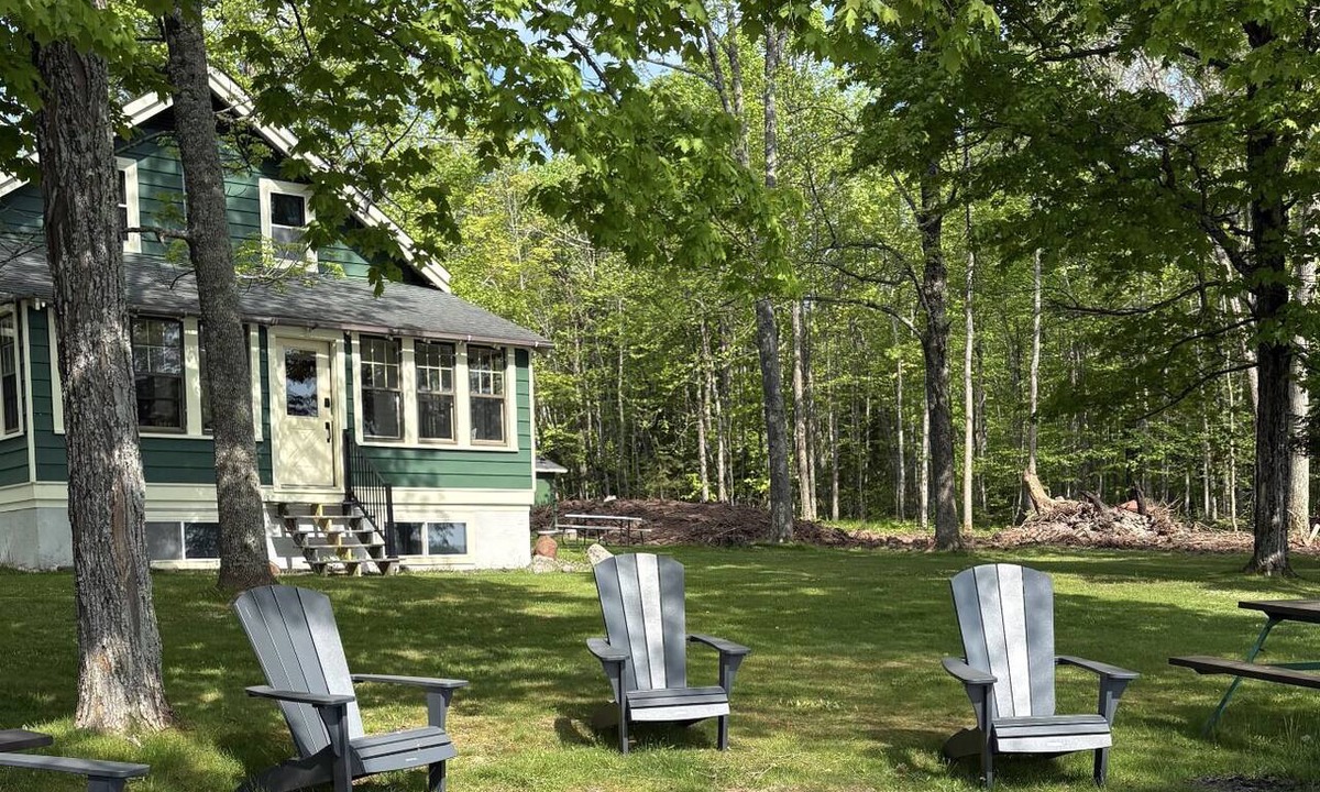 Marenisco Cabin | Remodeled Lake Cabin | Rare Level Lot | Sleeps 10