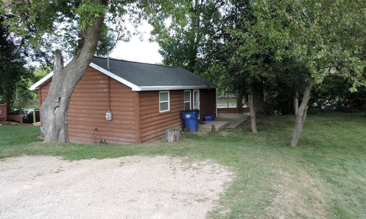 Fremont Cabin | Rustic Cabin Rental Along the Wolf River in Fremont, Wisconsin