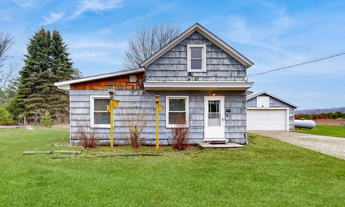 Bear Lake House | Rustic Farmhouse Getaway Near Bear Lake w/Large Yard, Picnic Tables, Near Town