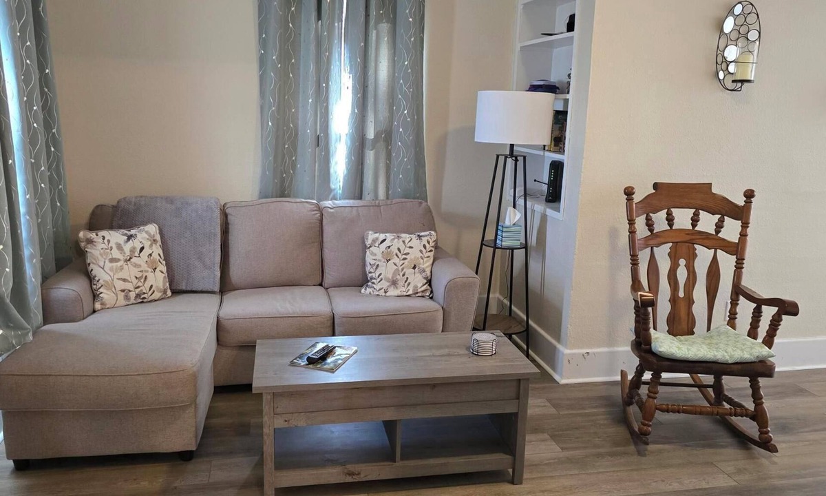 Harrisburg Apartment | Shawnee Forest Retreat, Suite B, near Garden of the Gods!