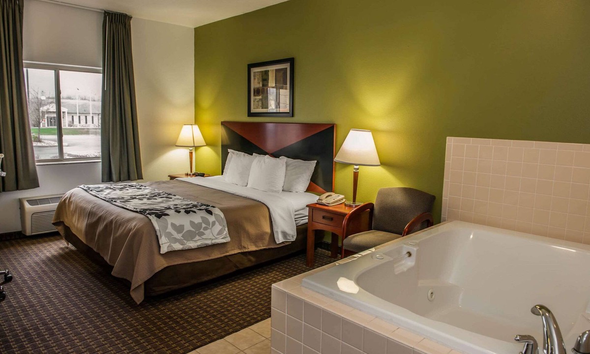 South Bend Hotel | Sleep Inn South Bend Airport