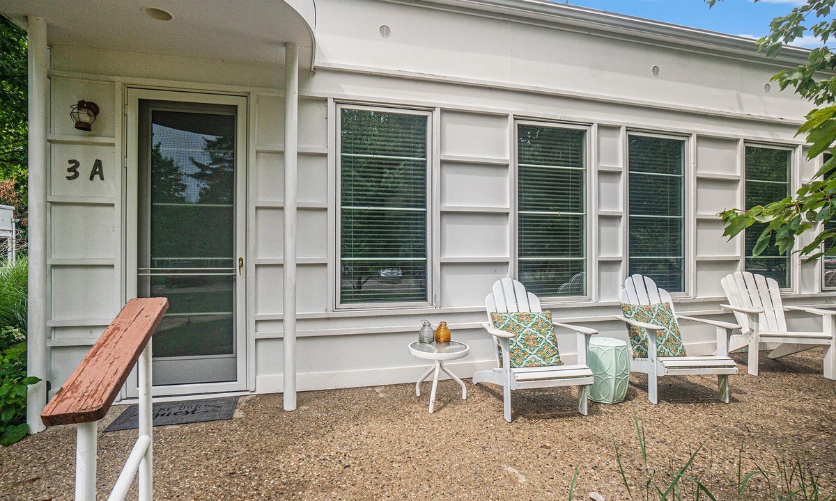 South Haven Cottage | 🏖️ Sleepy Hollow Beach Resort, Cottage 3A – Family Fun on Lake Michigan!