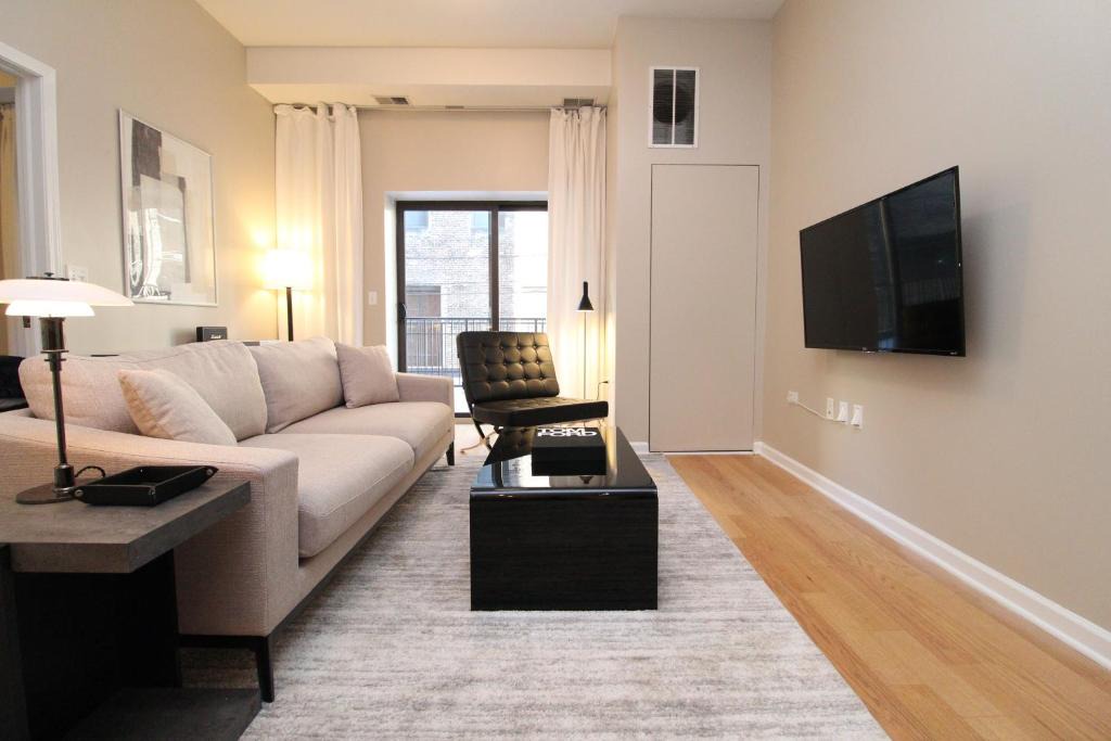Prairie District Apartment | South Loop Luxury Suite No.6