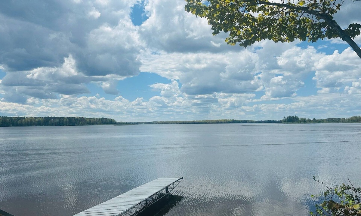 Alpena House | Spacious 4-bedrooms lake front retreat in delightful Alpena area.