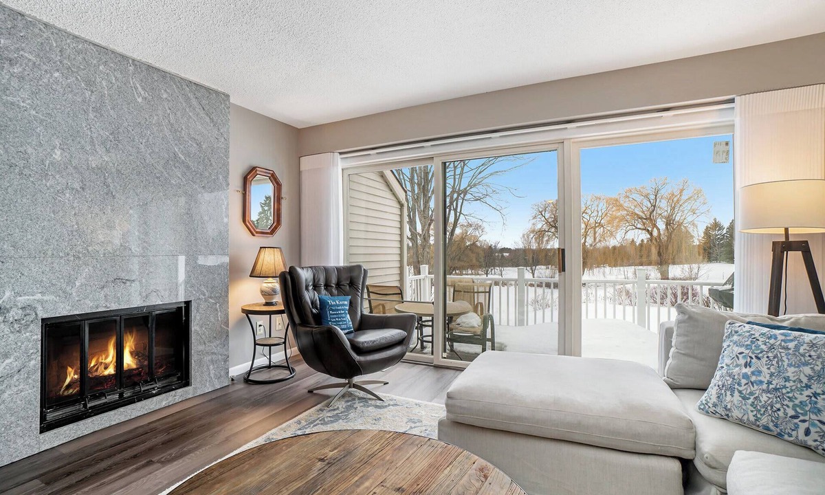 Acme Condo | Tee Time on Valleyway Drive