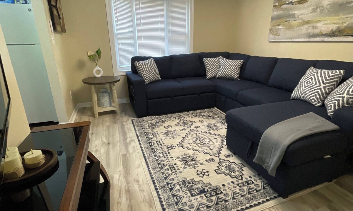 Milwaukee House | The C&C Comfort and Convenience