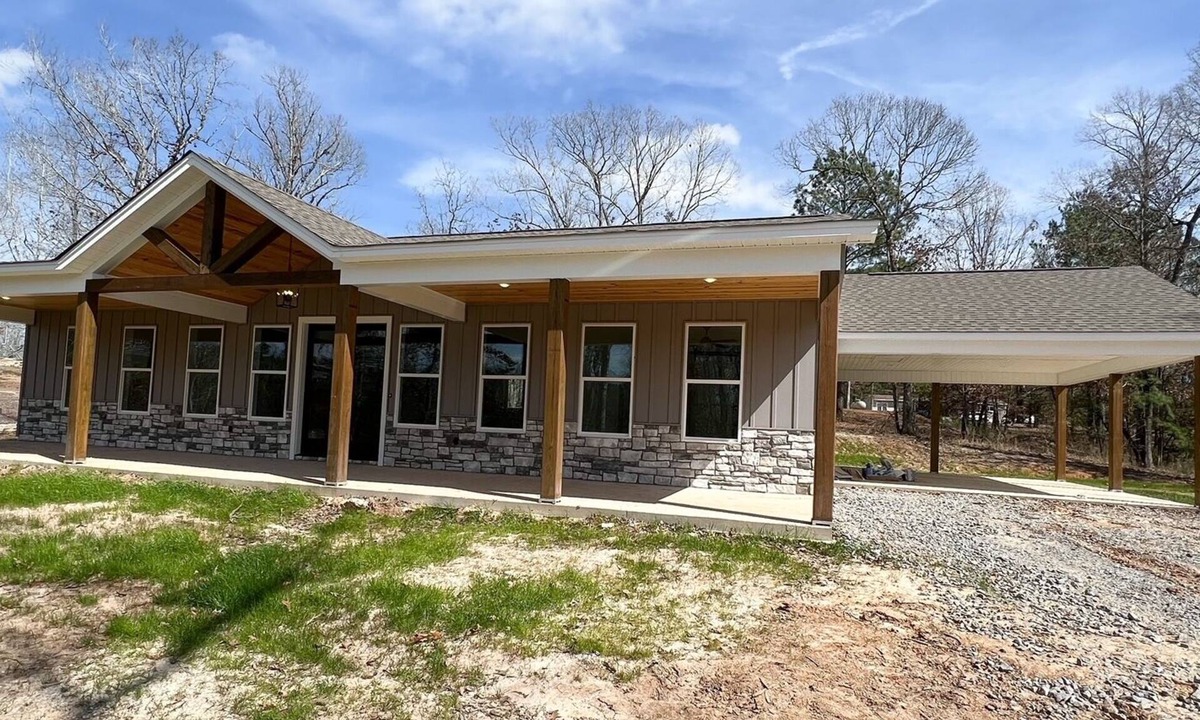 Ouachita Parish Other | The Farmhouse on 151