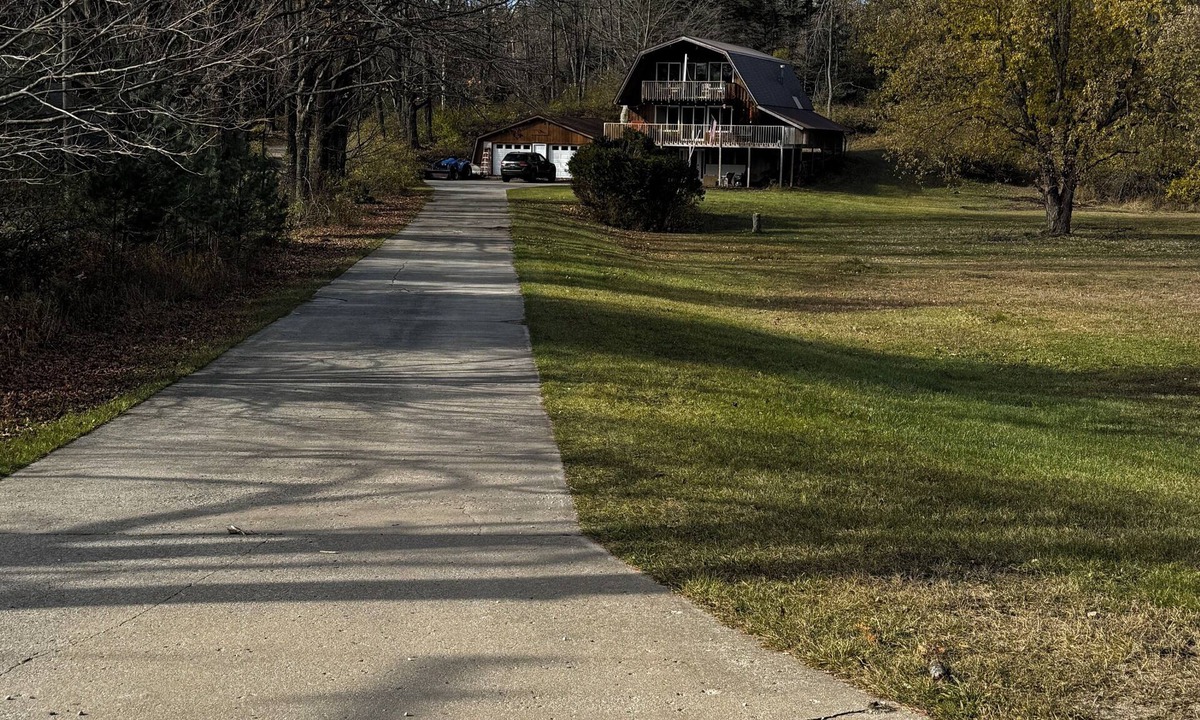Harbor Springs House | The Hay Loft - 3-bedroom home in charming Harbor Springs