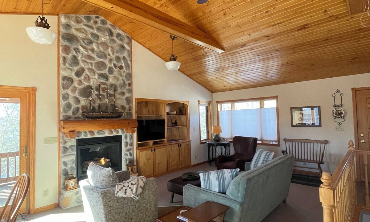 Cascade Cottage | The Lighthouse at Lake Ellen