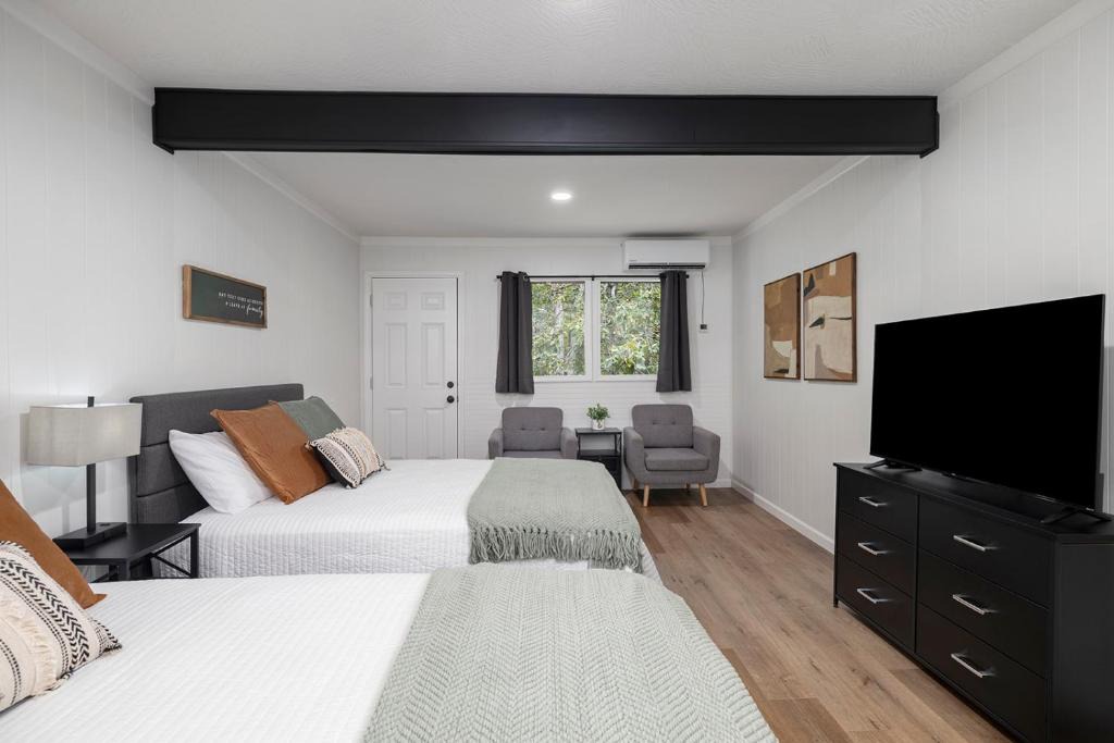 Indian Point Apartment | The Lofts on Indian Point - Near Silver Dollar City