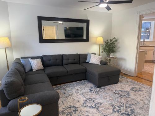 North Center Apartment | The Lyons' Lair