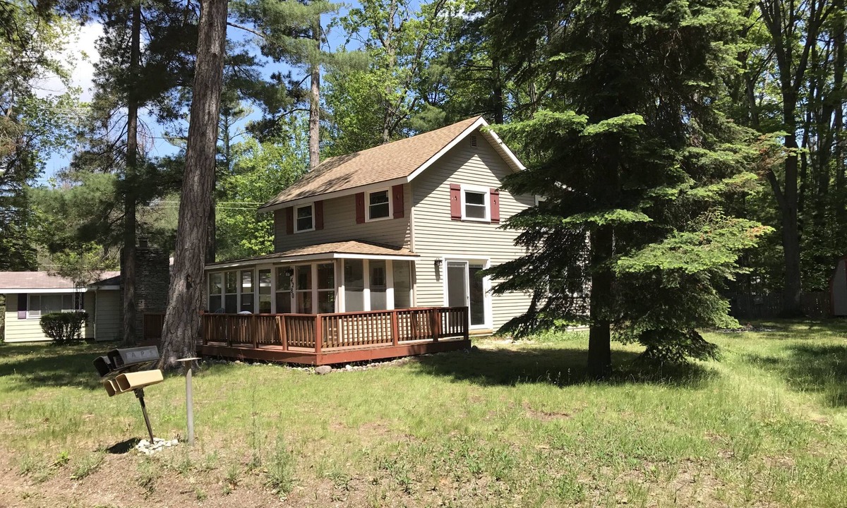 Lewiston House | The Nest - - 200 ft to East Twin Lake + Walk to Town