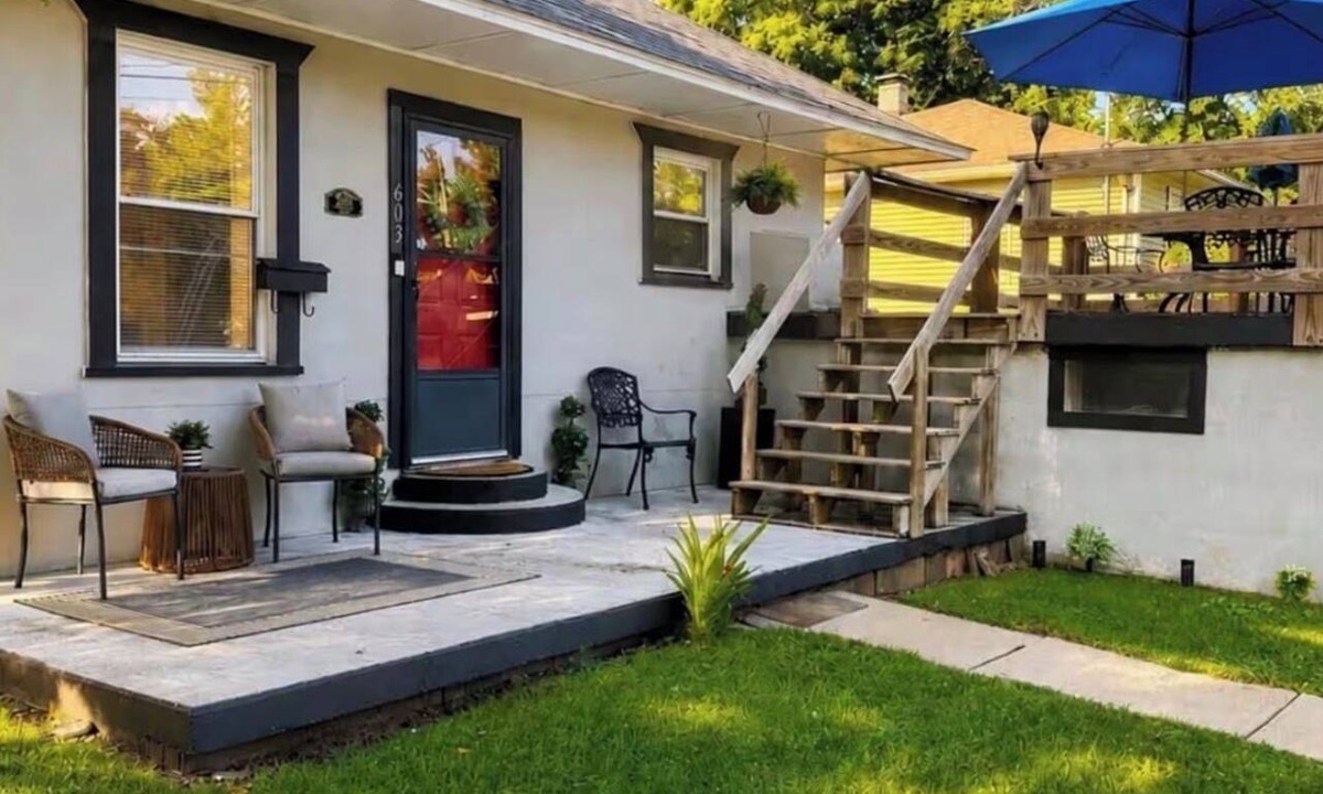 Newton House | The Red Door, a cozy and stylish retreat in the heart of Newton, Illinois.