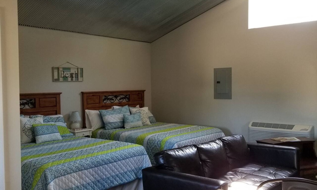 Eastport Hotel | Torch Bay Inn