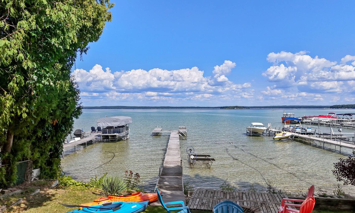 Higgins Lake House | True Higgins Lakefront | Clear Water & Dock