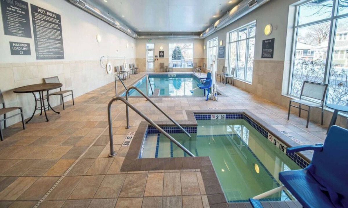 Kutzky Park Hotel | Two 1BR Suites w/Kitchens, Pool & Breakfast | 2 mi to Mayo Clinic