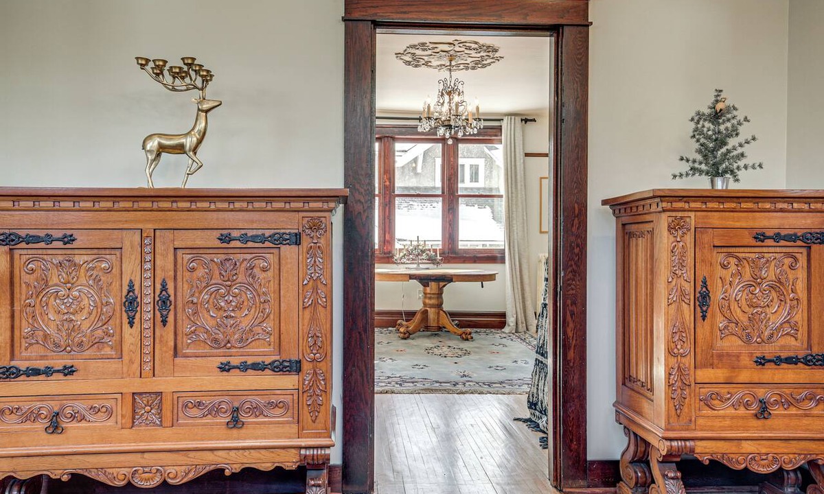 Washburn House | Uniquely Elegant 3 Bdrm Home near Lake Superior