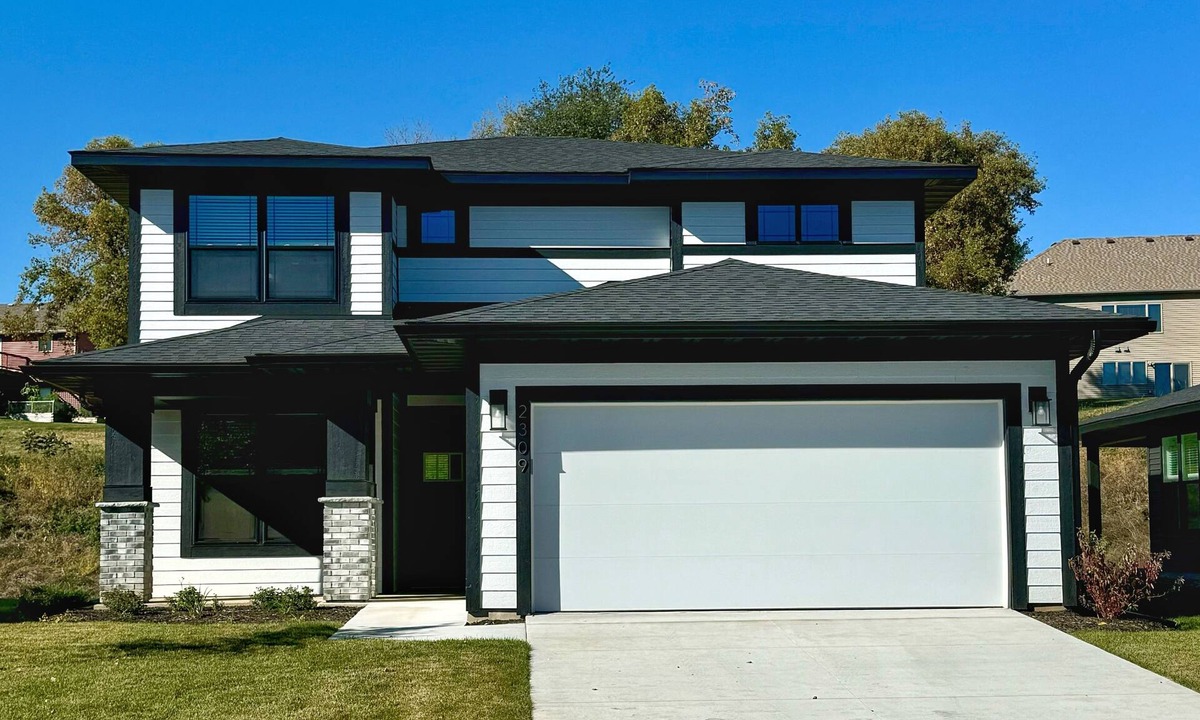 Cascade Township House | Unit 2309P | 4 Bed/2.5 Bath | Single-Family Home