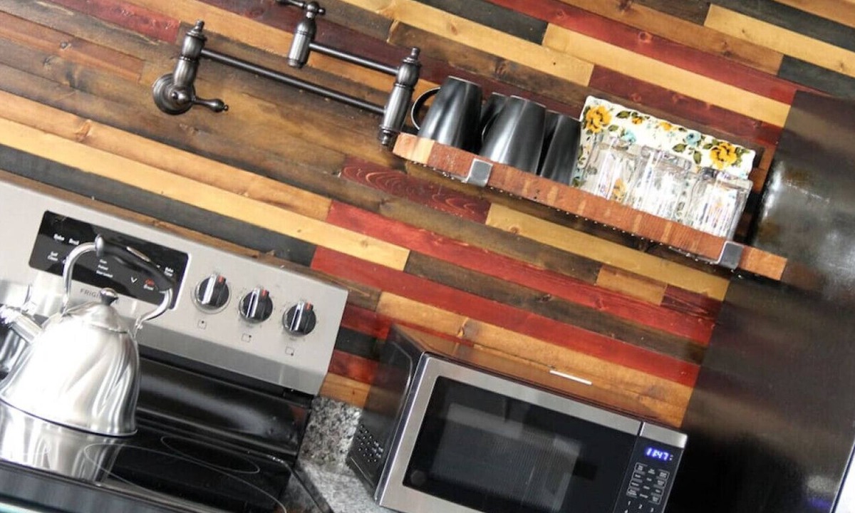 Perryville Apartment | Urban Loft #4 BLACK · Urban Loft above BrewCo & Restaurant