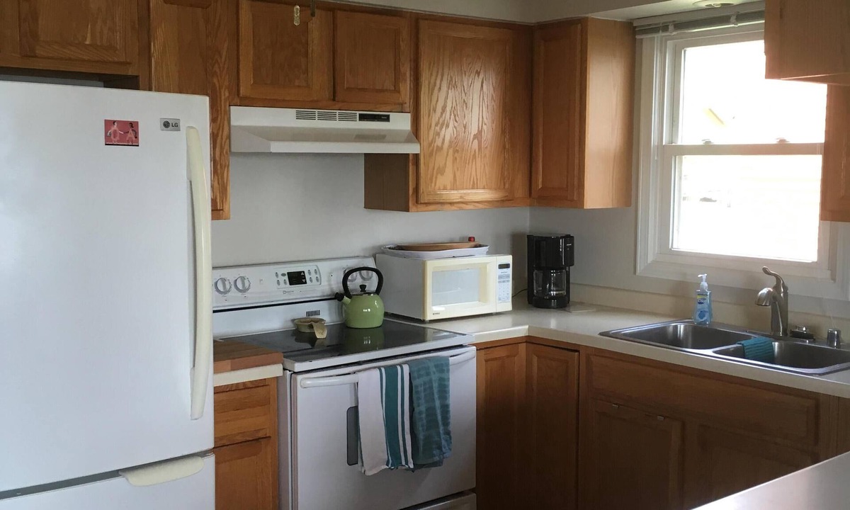 Fitchburg House | Vacation Home on Lake Waubesa - Close to Madison yet peaceful