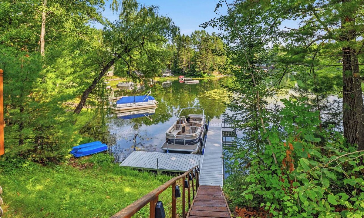 Krakow House | Waterfront Vacation with optional pontoon rental. Relax in the great up north!