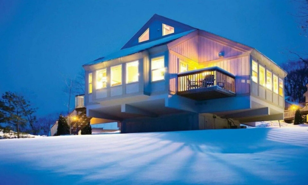 Wisconsin Dells House | WISC DELLS CHRISTMAS MTN VILLAGE 2 BR 2 bth TOWNHOUSE 6/28/26 -7/5/26