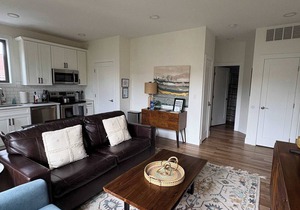 Charming TC Condo | Minutes to Wineries & Waterfront | Capri 316