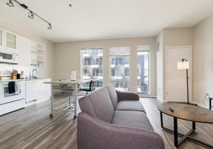 Insta-Worthy Oasis steps from Nightlife with Amazing Amenities 305