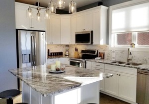 Park 402: Beautiful Condo Right Downtown