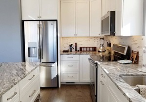 Park 402: Beautiful Condo Right Downtown