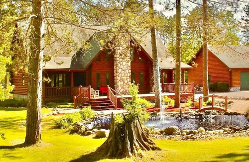 Johannesburg Cabin | 10 Acres - Hot Tub - Groups. Enchanting serenity, fun, nature & spaciousness.