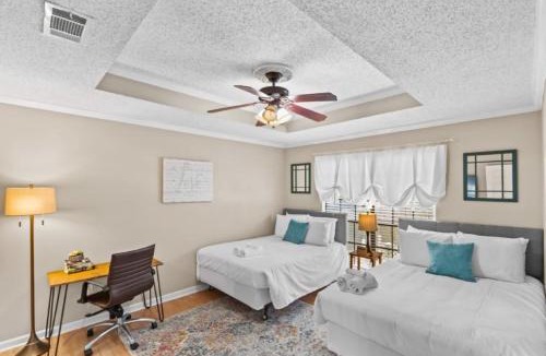 South Baton Rouge House | 10 Mins to Tiger Stadium South Burbank Bungalow