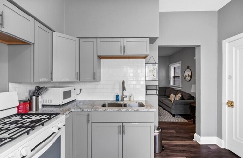 Bay View House | 2 Bedroom Home - Central Bay View
