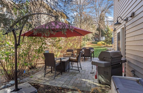 Plymouth House | 2-Bedroom Spa Retreat with Hot Tub near Lake