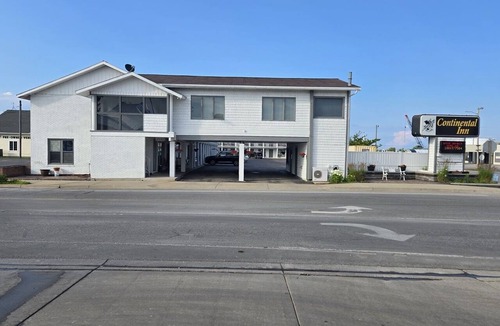 Cheboygan Apartment | 2-bedroom suites at Continental Inn Downtown Cheboygan