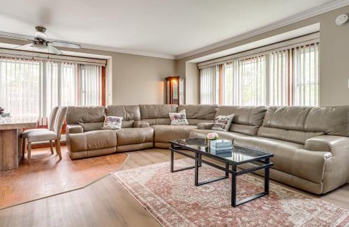 Farmington Hills House | 2 Mi to Heritage Park! Pet-Friendly Retreat